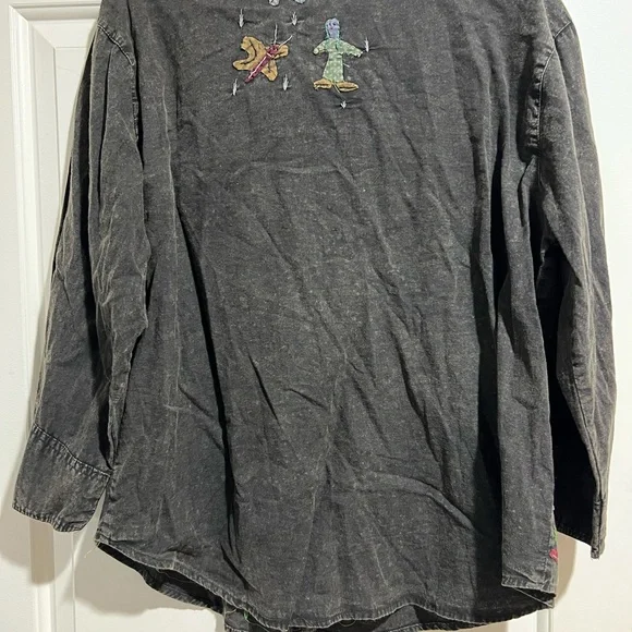 Patched Black Button-Up Shirt - Picture 6 of 8